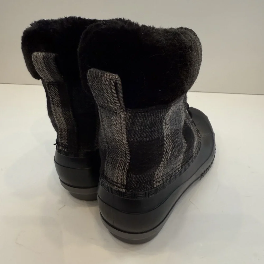 Duck Boots Womens Waterproof Winter Boots Quilted Snow Black Gray‎ Plaid Size 7